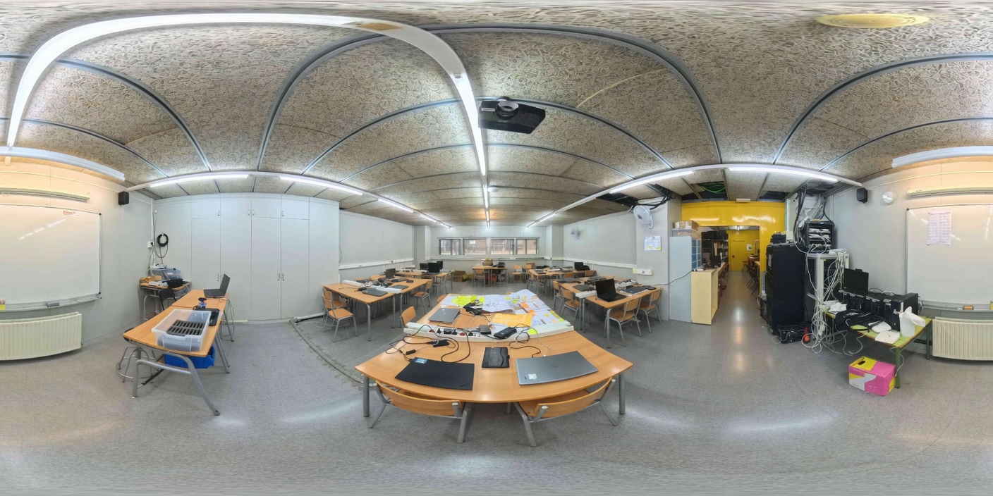 Panoràmica 2 - Aula principal d'informàtica